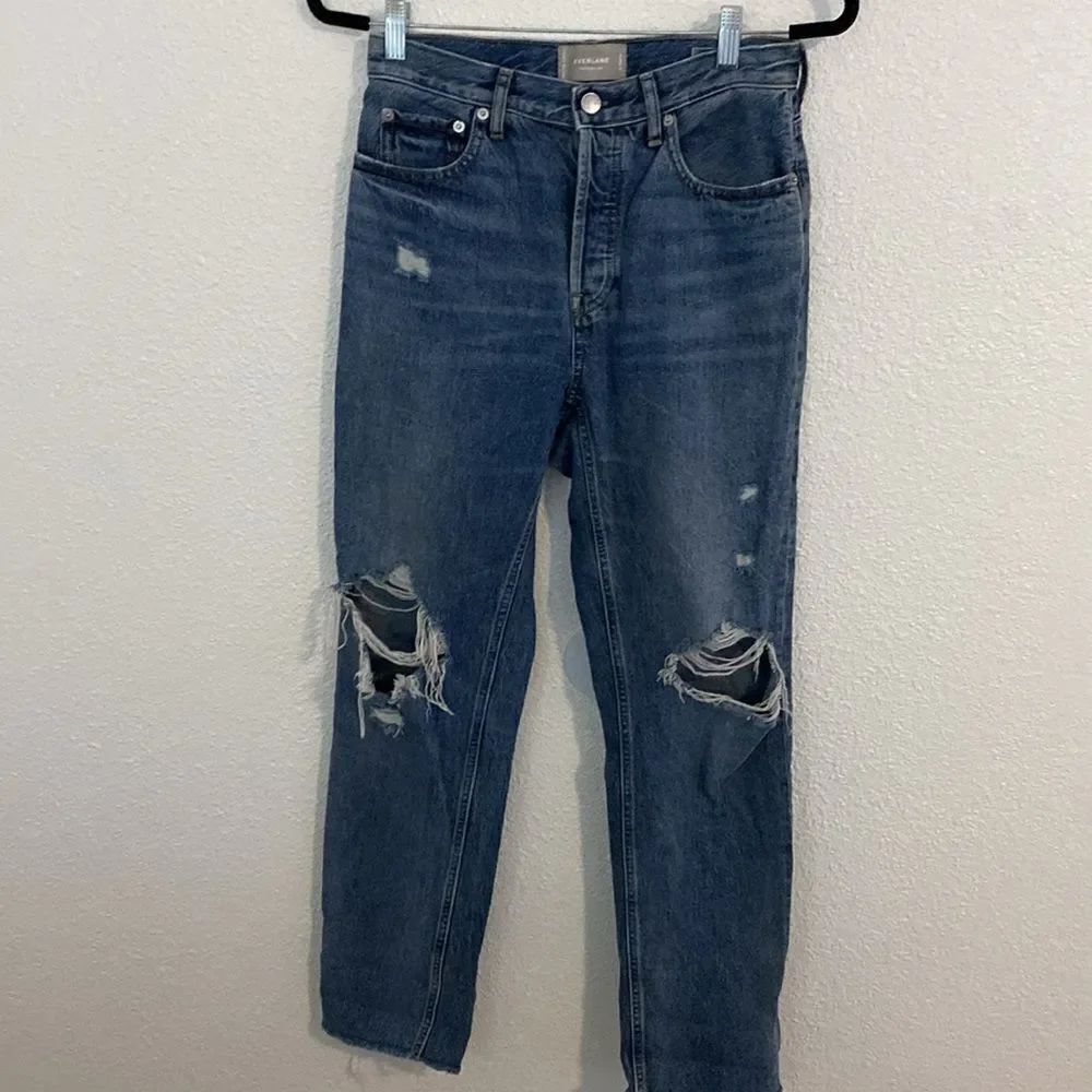 EVERLANE- The cheeky jean- distressed- Size 26